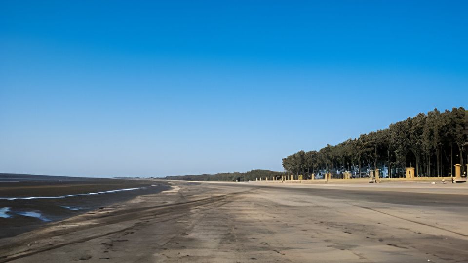 Daman Beach